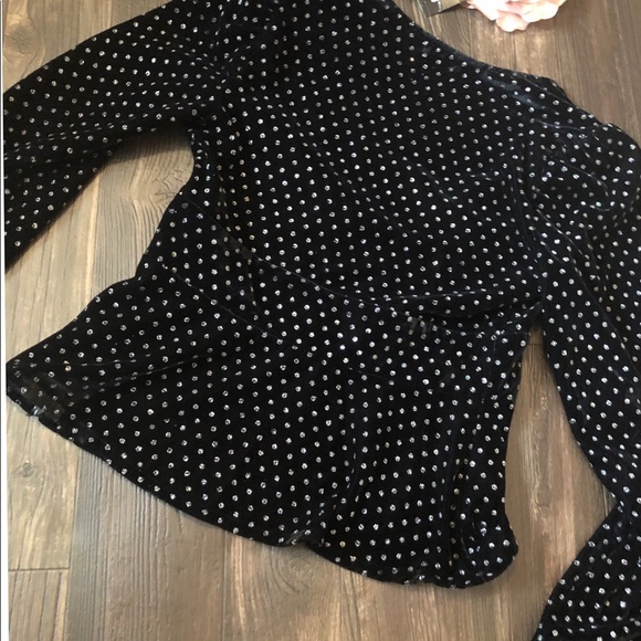 ❤️😍🌺 Express blouse ❤️😍🌺 - Picture 2 of 5